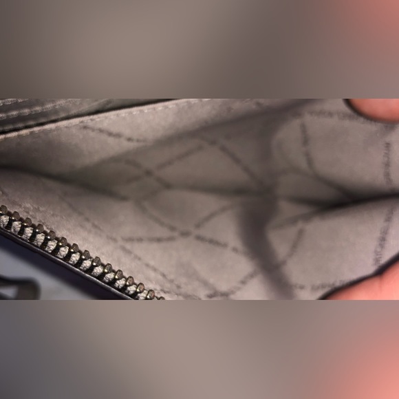 Michael Kors Gray Pebbled Large Wristlet - Picture 6 of 11